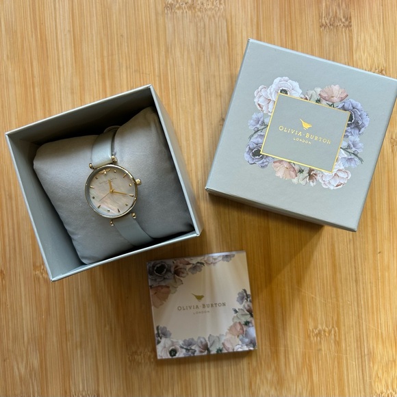 Olivia Burton Queen Bee Watch With 30mm Grey Pearl Face & Grey Leather Band - Picture 7 of 8